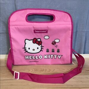 Hello Kitty Pink isotherme Lunch Bag by Tupperware 2011 with ajustable strap